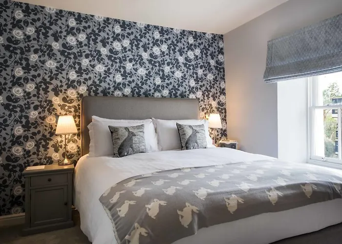 The Hare And Hounds, Inn