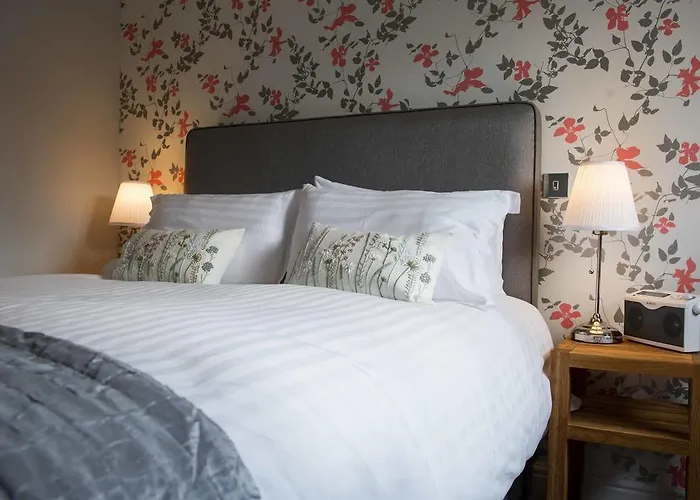 The Hare And Hounds, Inn