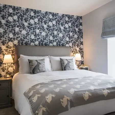 The Hare And Hounds, Värdshus