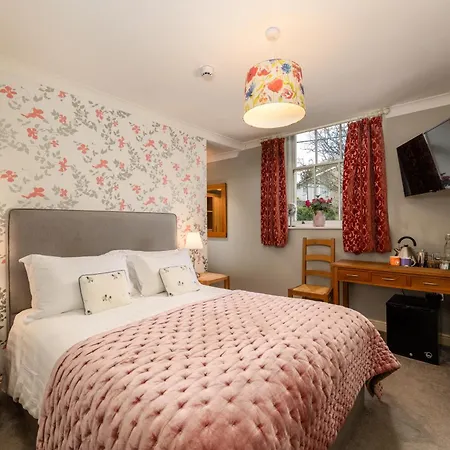 The Hare And Hounds, Värdshus