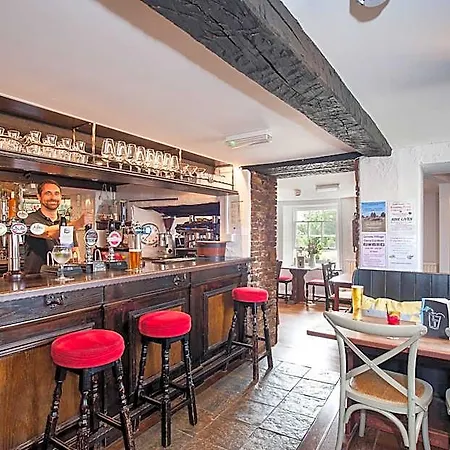 The Hare And Hounds,