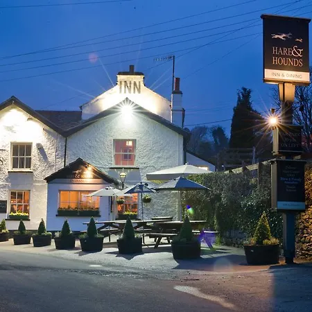 The Hare And Hounds, イン