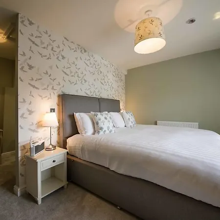 The Hare And Hounds, Värdshus 4*