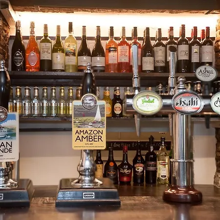 The Hare And Hounds,