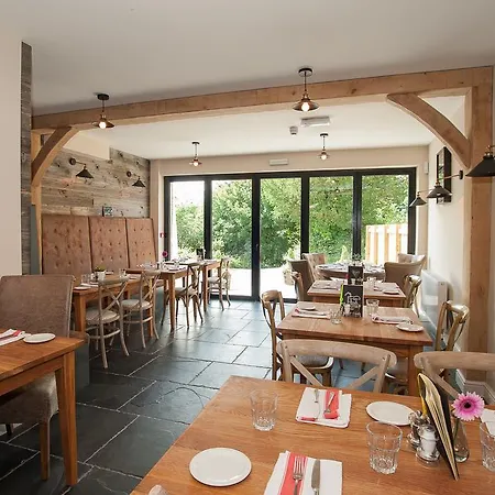 Värdshus The Hare And Hounds, Levens